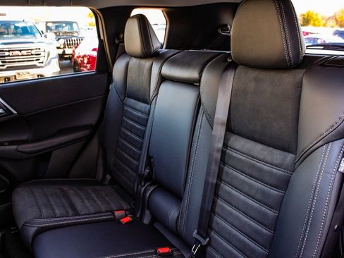 New 2026 Mitsubishi Outlander Trail Edition image 33