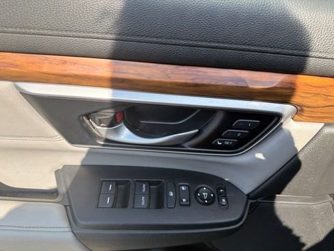 Used 2021 Honda CR-V EX-L image 9