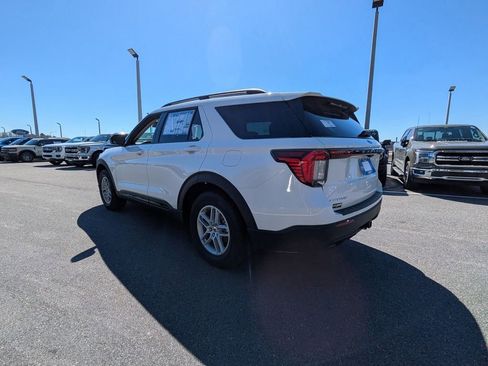 New 2026 Ford Explorer Active image 5