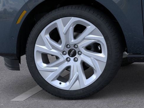 New 2025 Lincoln Navigator L Reserve image 19