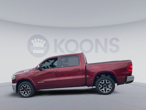 Used 2025 RAM 1500 Laramie AWD/4WD image 8