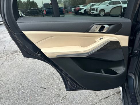 Used 2022 BMW X5 sDrive40i w/ Parking Assistance Package image 22