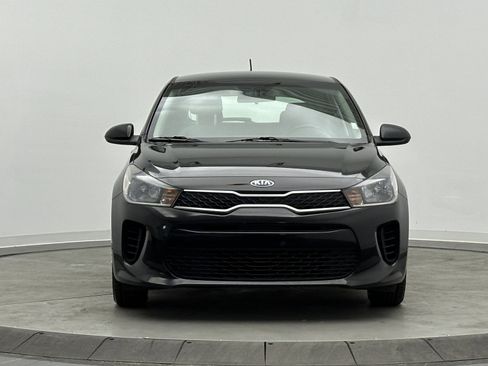 Used 2018 Kia Rio S image 2
