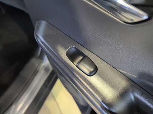 Used 2020 Nissan Kicks SR w/ SR Premium Package image 33