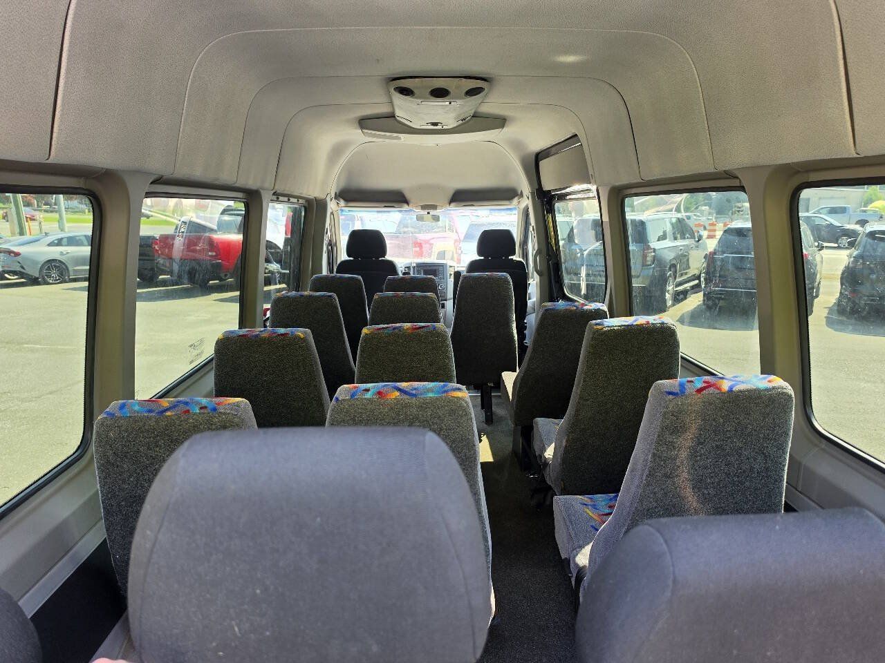 Used 2015 Freightliner Sprinter 2500 RWD image 12