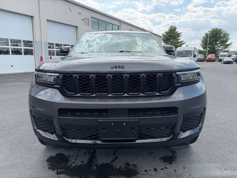Used 2022 Jeep Grand Cherokee L Laredo image 22