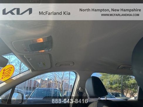 Used 2022 Kia Sorento S image 23