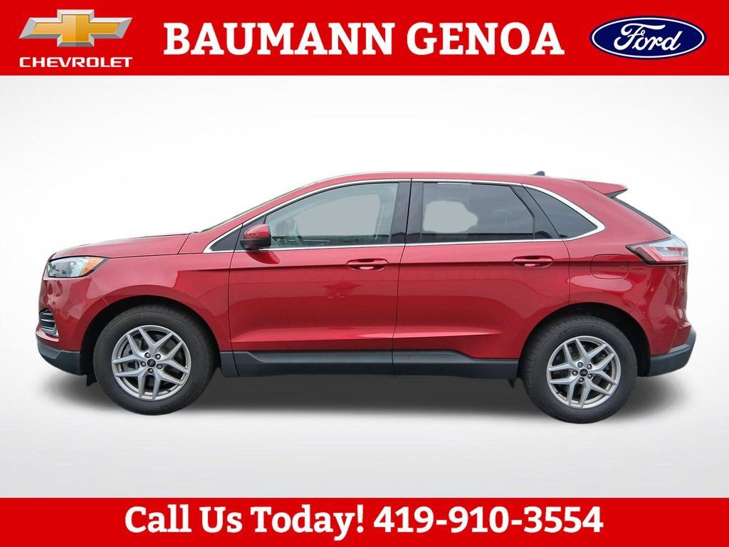 Used 2024 Ford Edge SEL w/ Convenience Package AWD/4WD image 2