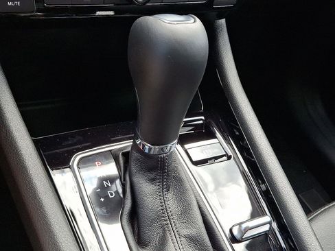 New 2025 Jeep Compass Limited image 8