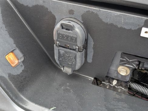 Used 2022 Chevrolet Silverado 1500 RST w/ Z71 Off-Road Package image 36