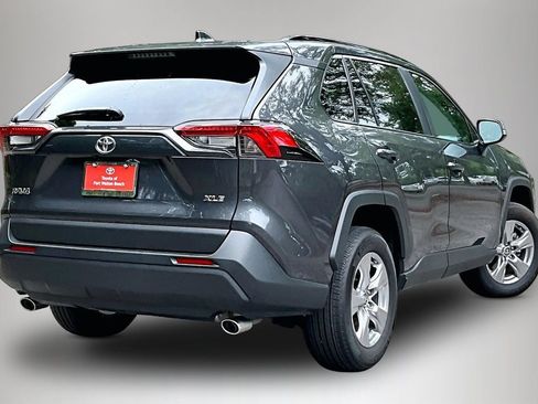 Used 2025 Toyota RAV4 XLE w/ Convenience Package FWD image 5