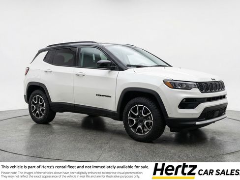 Used 2025 Jeep Compass Trailhawk AWD/4WD image 1