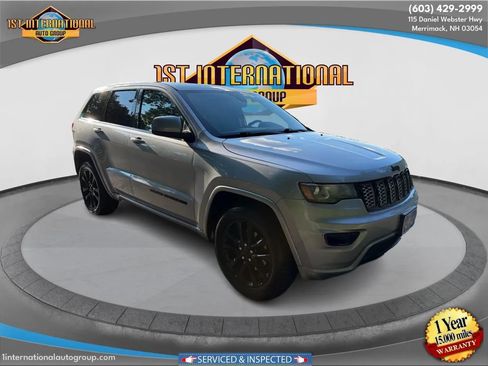 Used 2018 Jeep Grand Cherokee Altitude AWD/4WD image 2