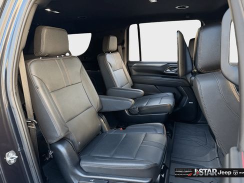 Used 2024 Chevrolet Suburban RST w/ Luxury Package AWD/4WD image 32