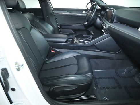 Used 2023 Kia K5 GT-Line AWD/4WD image 38