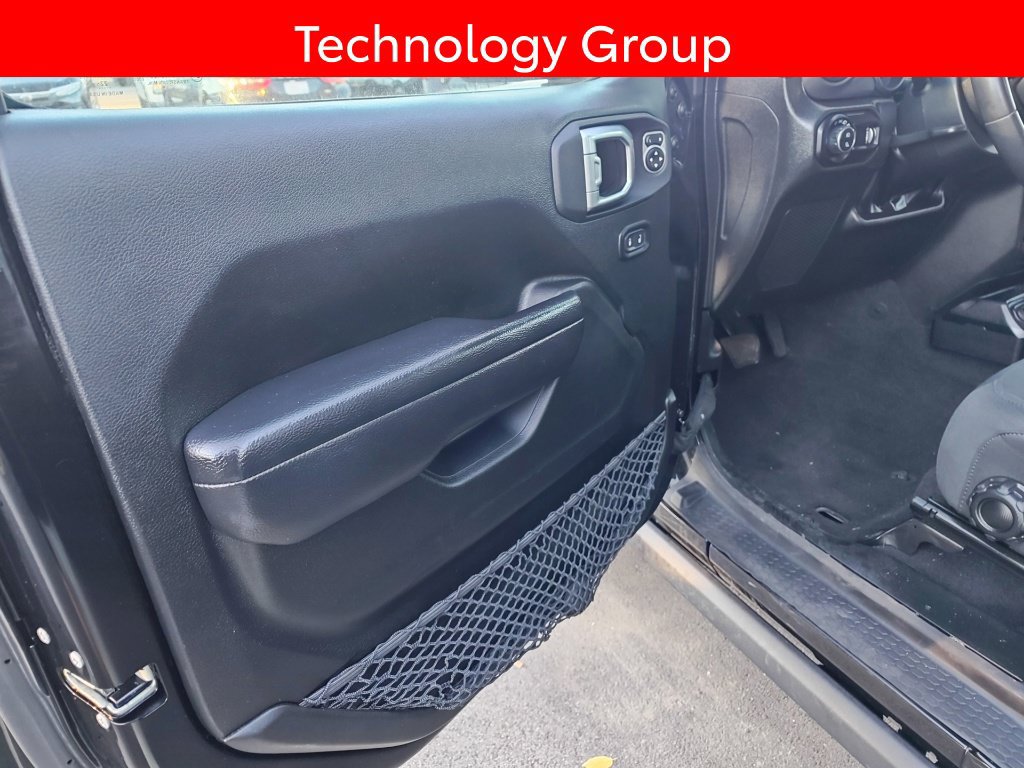 Used 2023 Jeep Gladiator Sport AWD/4WD image 7