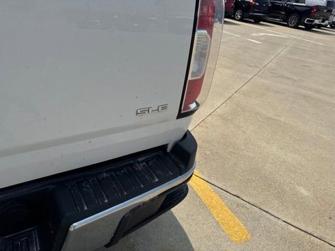 Used 2016 GMC Canyon SLE w/ Trailering Package RWD image 4