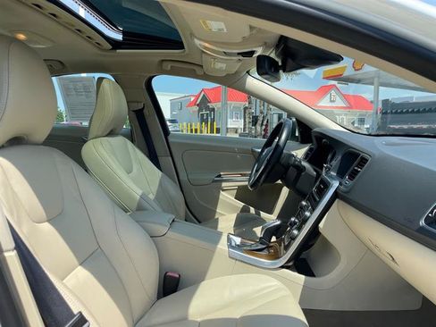 Used 2013 Volvo S60 T5 AWD/4WD image 89