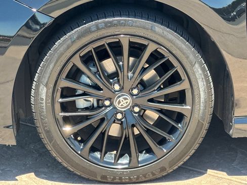 Certified 2020 Toyota Camry SE FWD image 30