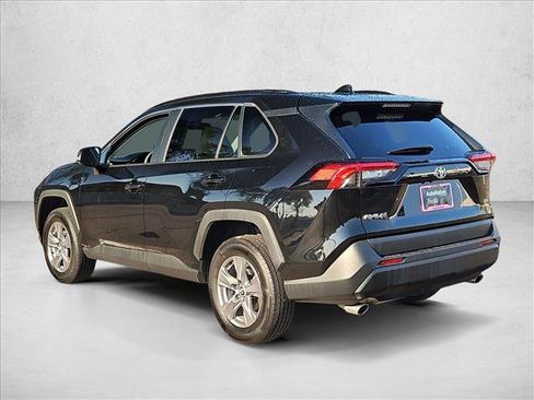 Used 2025 Toyota RAV4 XLE FWD image 8