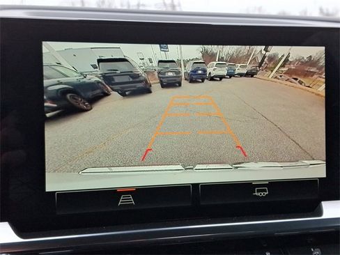 New 2025 GMC Sierra 1500 Elevation image 15