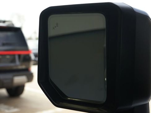 Used 2026 Lexus GX 550 w/ Accessory Package (2T) image 17