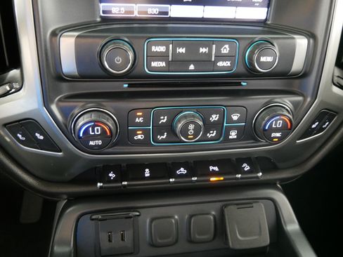 Used 2016 Chevrolet Silverado 1500 LTZ Z71 w/ LTZ Plus Package AWD/4WD image 23