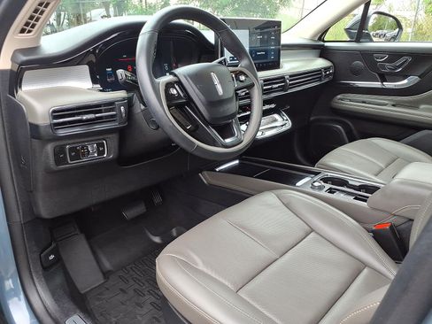 Used 2023 Lincoln Corsair AWD w/ Equipment Group 101A image 12