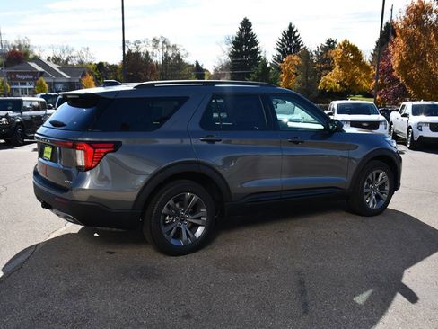 Used 2026 Ford Explorer Active w/ Active Comfort Package image 7