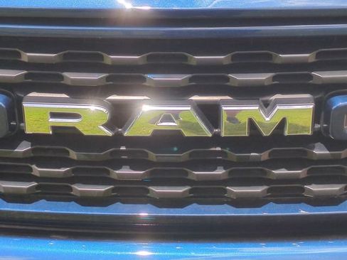 Used 2023 RAM 1500 Big Horn AWD/4WD image 32