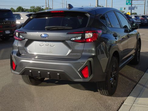 Used 2024 Subaru Crosstrek 2.0i AWD/4WD image 5