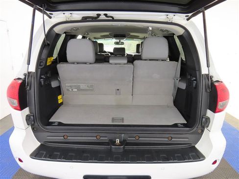 Used 2014 Toyota Sequoia Limited image 12