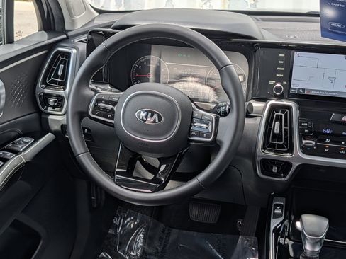 Used 2021 Kia Sorento SX image 18