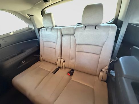 Used 2020 Honda Pilot EX image 16