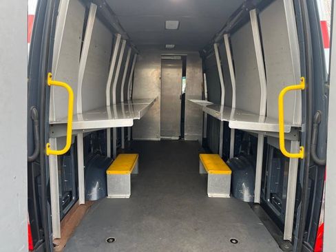 Used 2019 Mercedes-Benz Sprinter 170 image 9