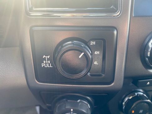 Used 2018 Ford F150 XLT w/ Equipment Group 302A Luxury image 14