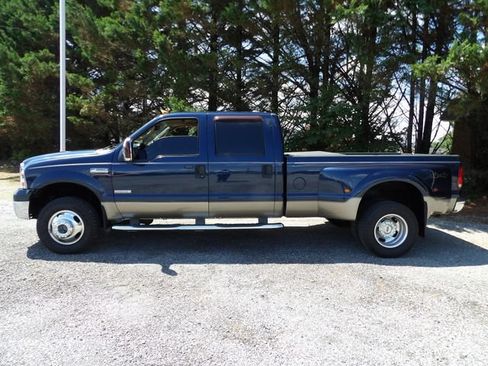 Used 2006 Ford F350 Lariat AWD/4WD image 2