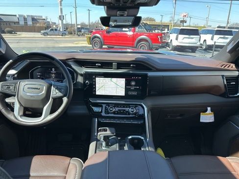 Used 2025 GMC Sierra 1500 Denali image 11