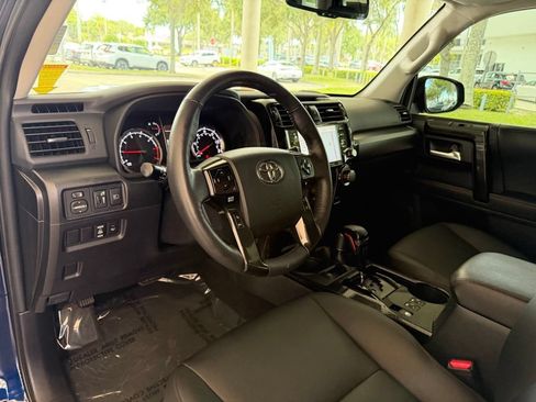 Used 2023 Toyota 4Runner TRD Off-Road Premium w/ Moonroof Package AWD/4WD image 7