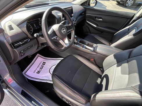 Certified 2024 Nissan Sentra SR w/ SR Premium Package image 41