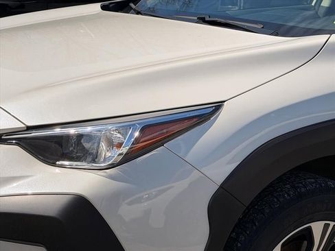 Used 2024 Subaru Crosstrek 2.0i Premium image 4