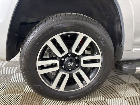 Used 2021 Toyota 4Runner Limited image 33
