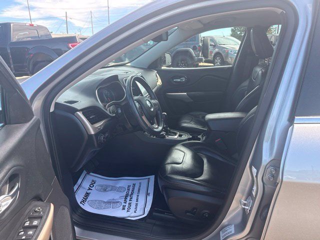 Used 2017 Jeep Cherokee Limited FWD image 9