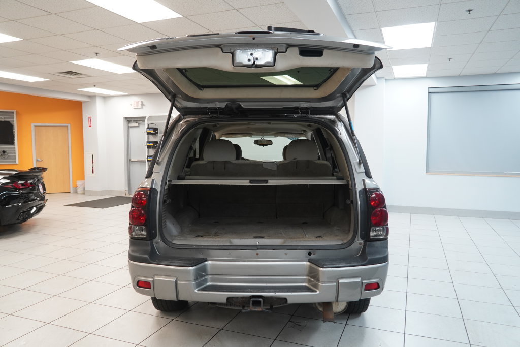 Used 2007 Chevrolet TrailBlazer LS w/ LS Preferred Equipment Group AWD/4WD image 9