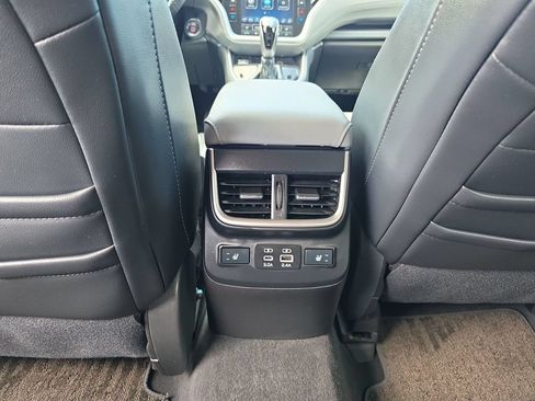 Used 2023 Subaru Outback Limited AWD/4WD image 24