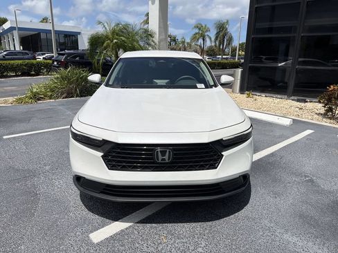 Certified 2024 Honda Accord LX image 3