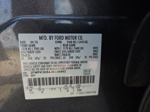Used 2018 Ford Edge Titanium w/ Equipment Group 301A FWD image 17