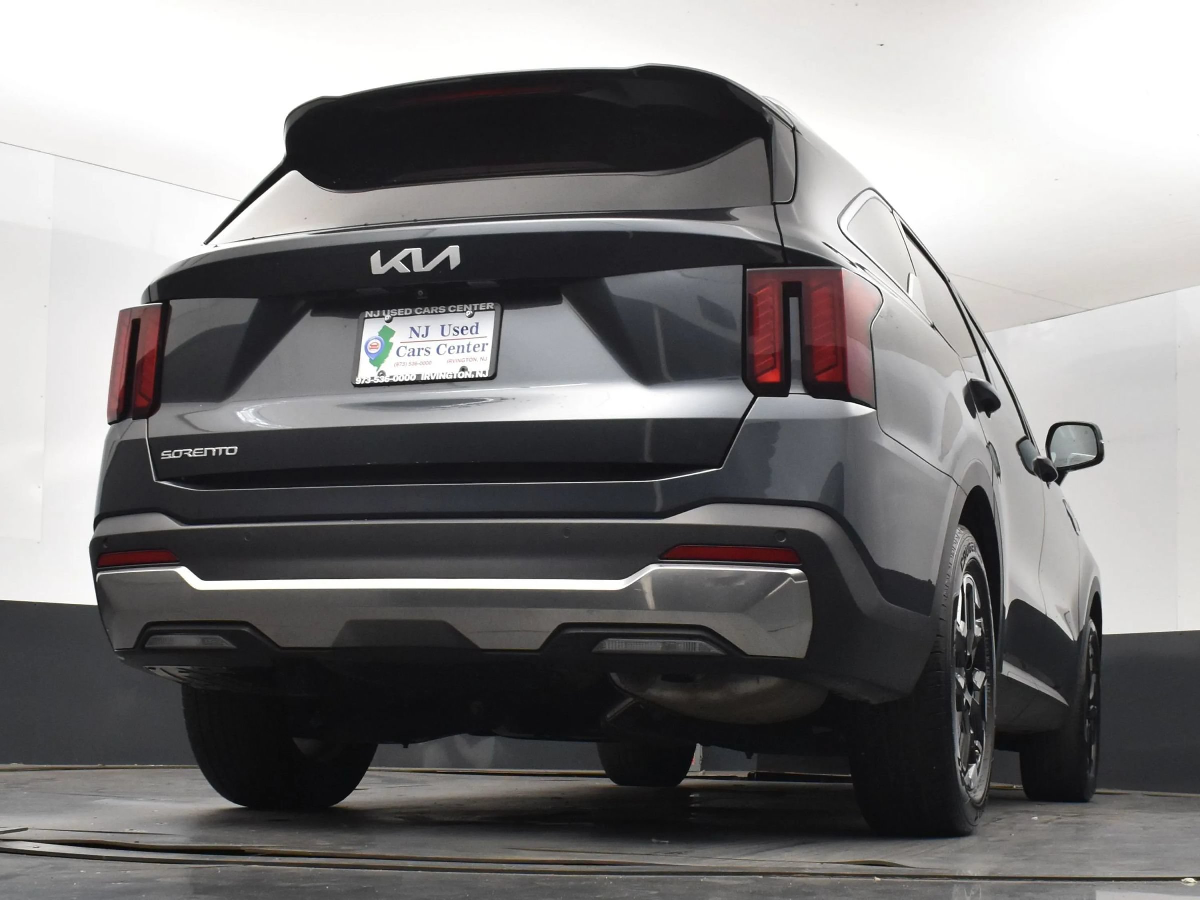 Used 2024 Kia Sorento S FWD image 10