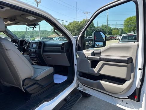 Used 2021 Ford F250 XL w/ Power Equipment Group AWD/4WD image 35