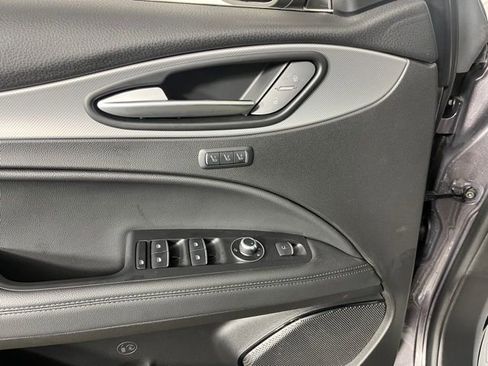 Used 2025 Alfa Romeo Stelvio Sprint w/ Convenience Package image 16